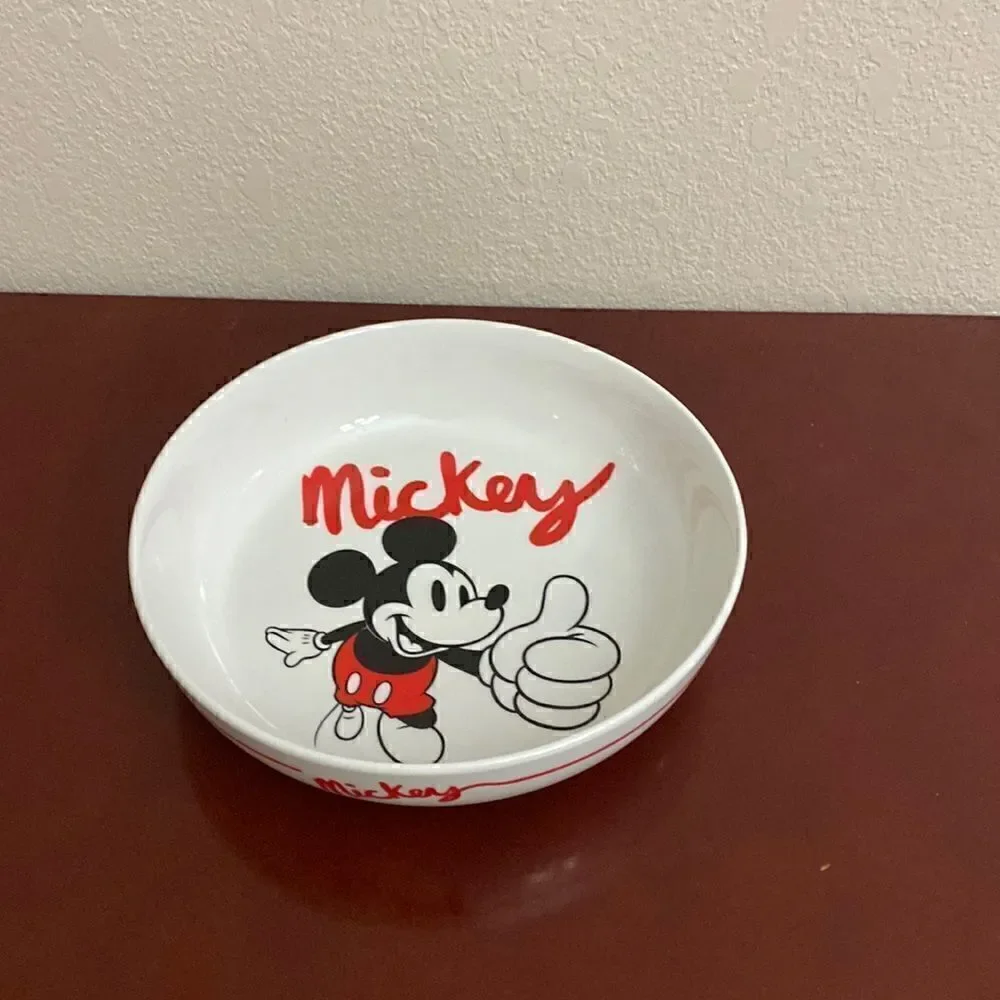✨HOST PICK✨Disney Mickey with a big thumbs up!!!